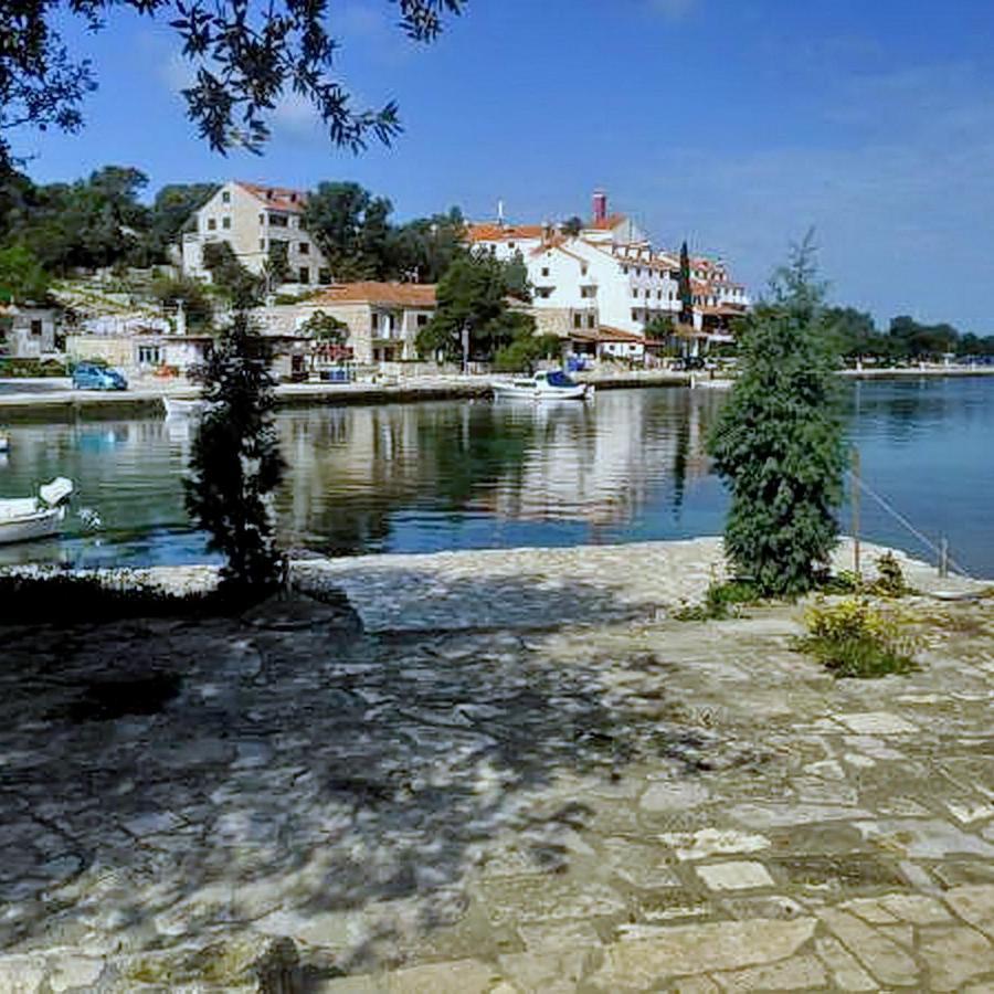 Guest House Kiko Pomena Buitenkant foto
