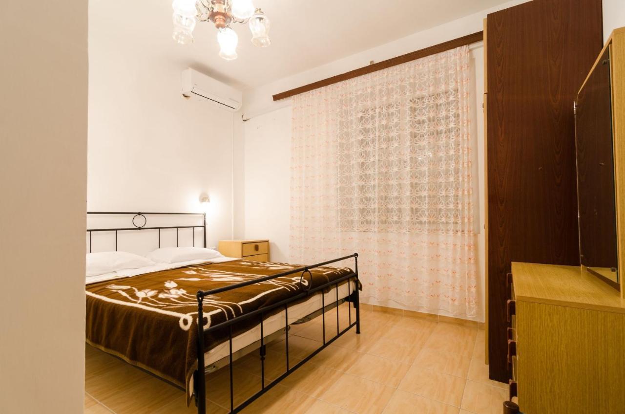 Guest House Kiko Pomena Buitenkant foto