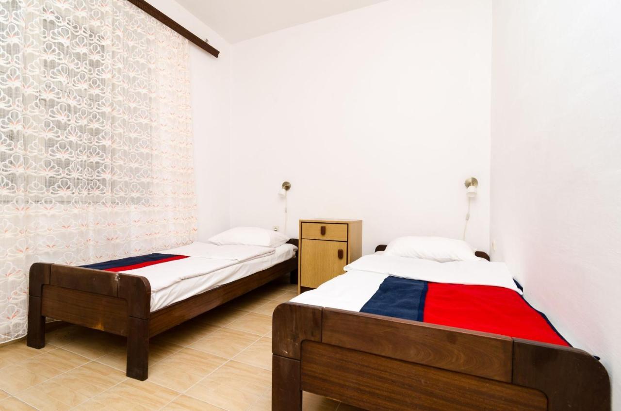 Guest House Kiko Pomena Buitenkant foto