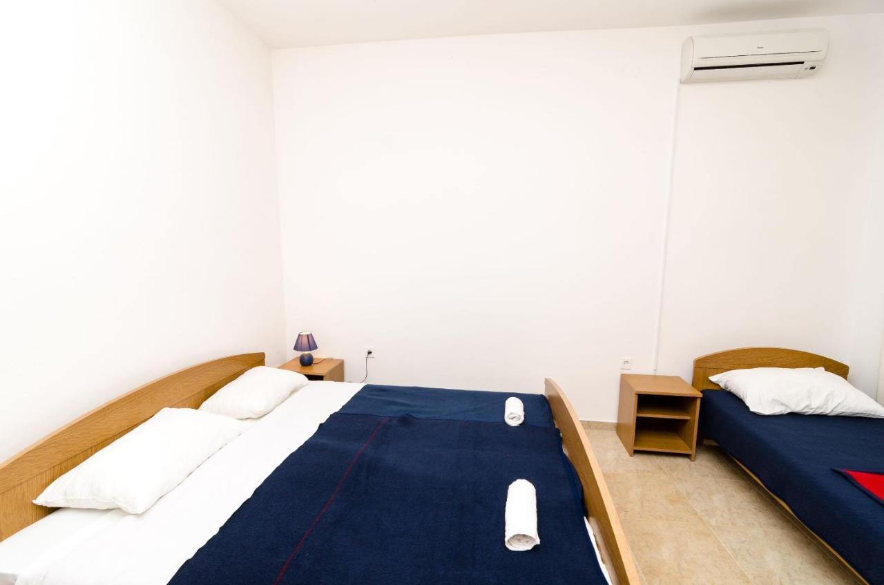 Guest House Kiko Pomena Kamer foto