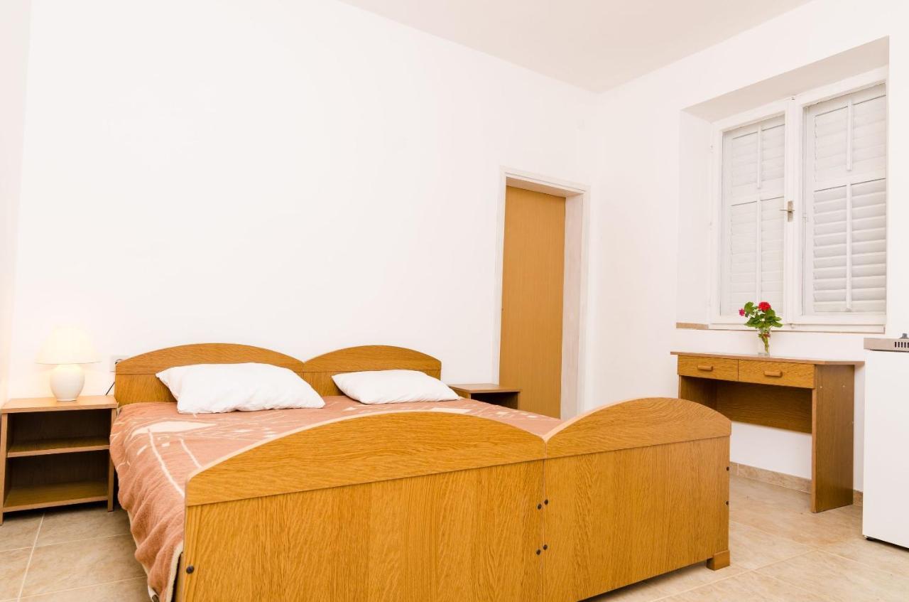 Guest House Kiko Pomena Kamer foto