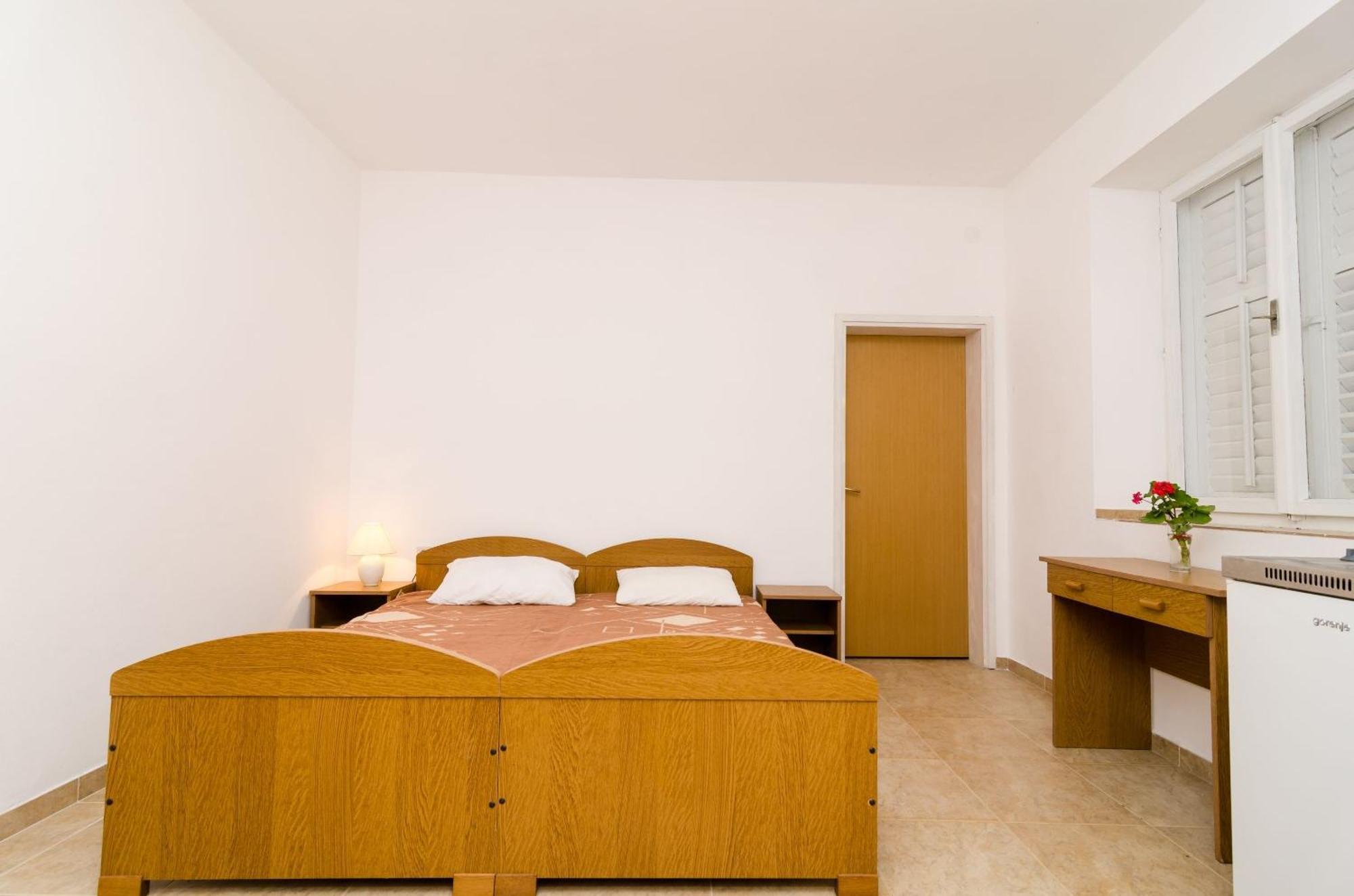 Guest House Kiko Pomena Kamer foto
